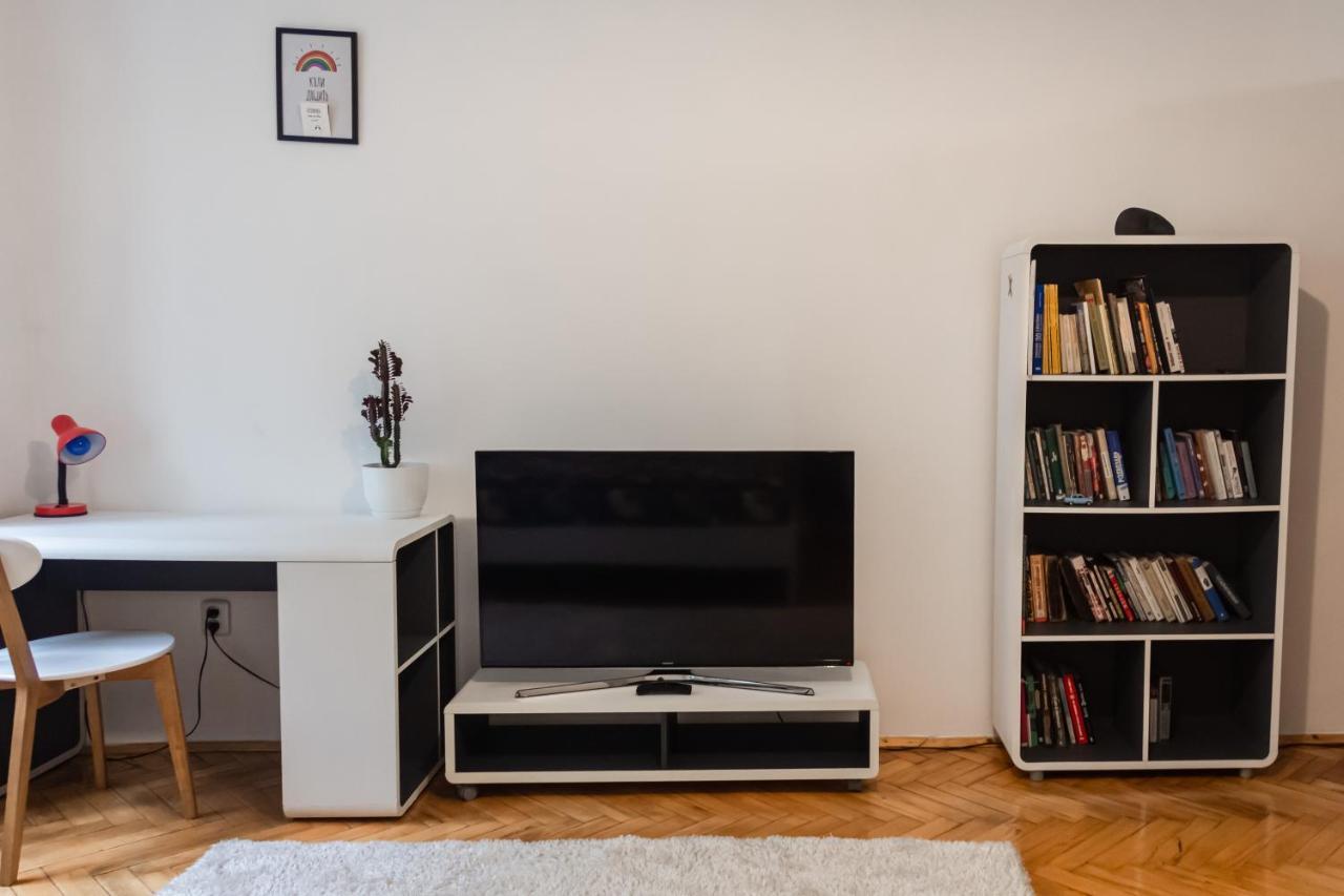 Berlin Apartment Lviv Extérieur photo